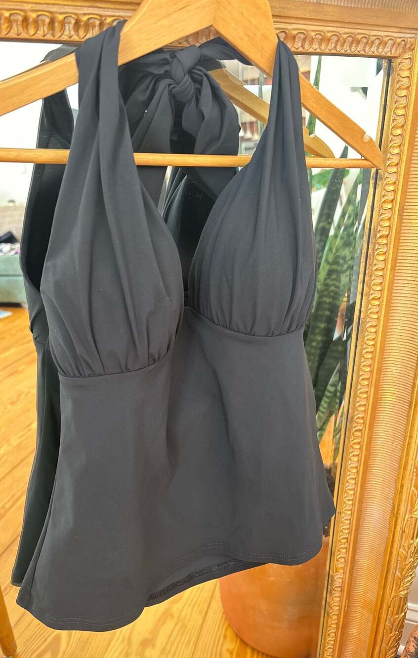 Victoria's Secret Black Halter Ruched Bust Tankini Top Size M